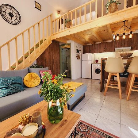 Luxury Loft Apartment Vivian Patras Exterior foto