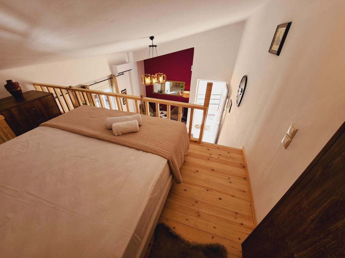 Luxury Loft Apartment Vivian Patras Exterior foto
